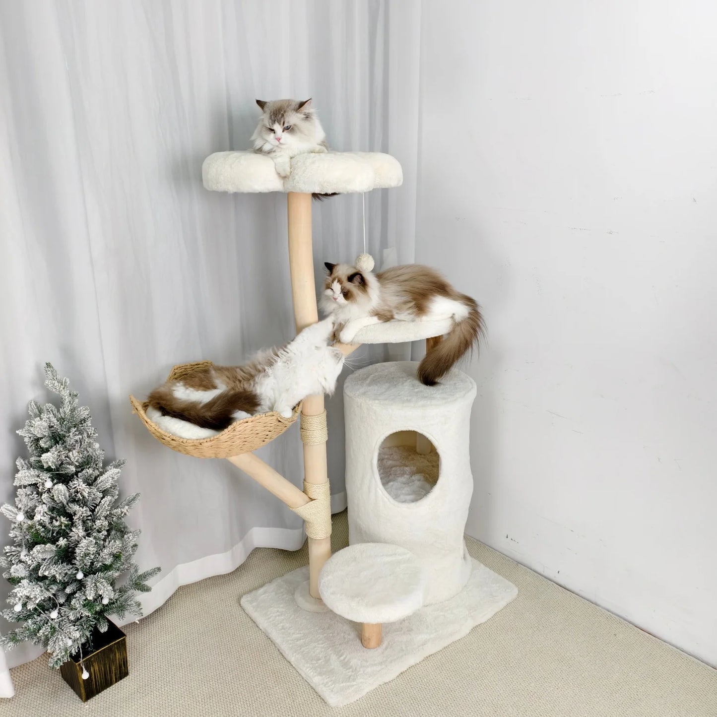 BINGOPAW Multi Level Cat Tree With Hanging Ball And Sisal Scratching Posts